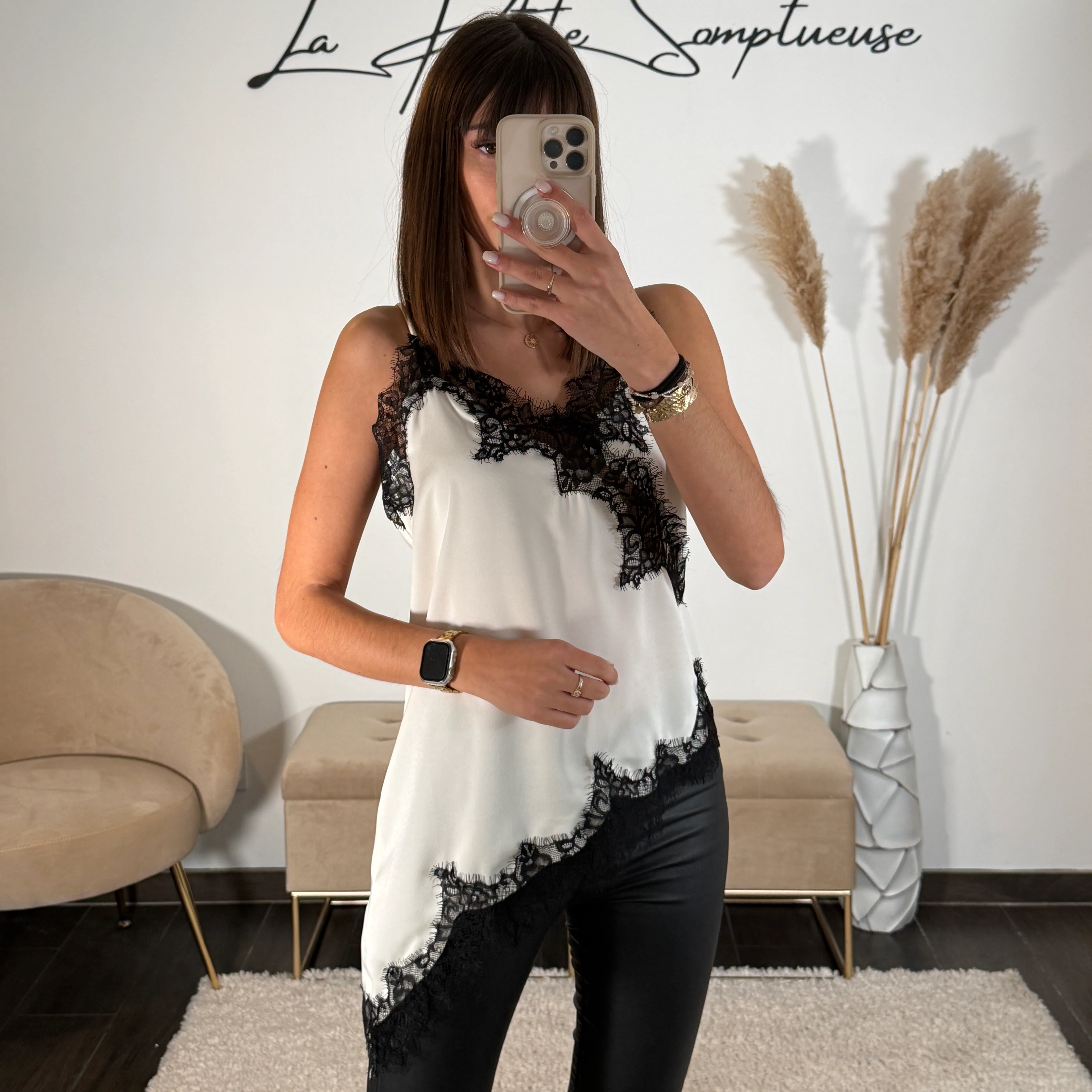 TOP BEIGE DENTELLE NOIRE LIANE